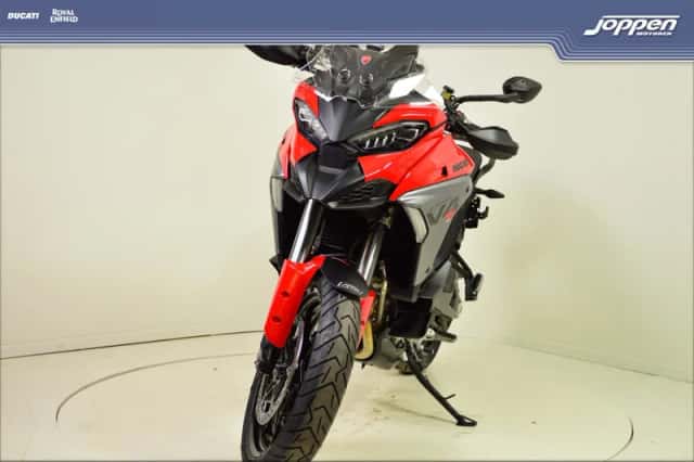 Ducati Multistrada V4S (2026) thumbnail 4