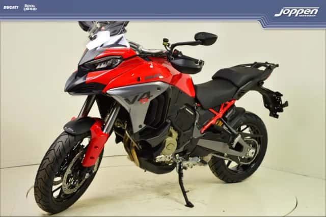 Ducati Multistrada V4S (2026) thumbnail 5