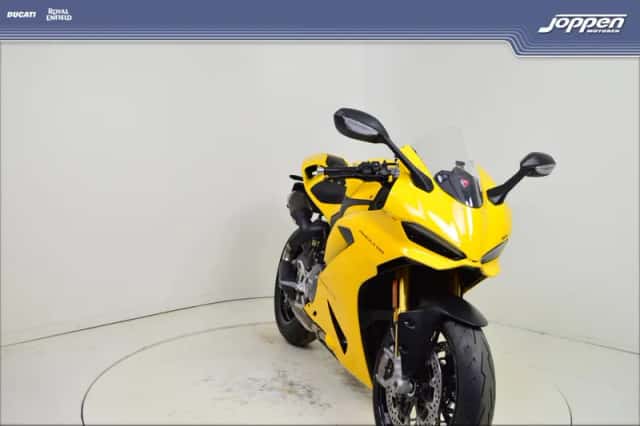 Ducati Panigale V2S (2026) thumbnail 3