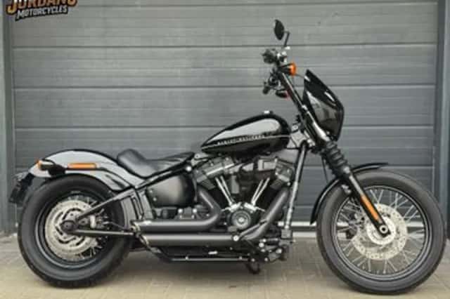 Harley-Davidson Street Bob (2018) thumbnail 1