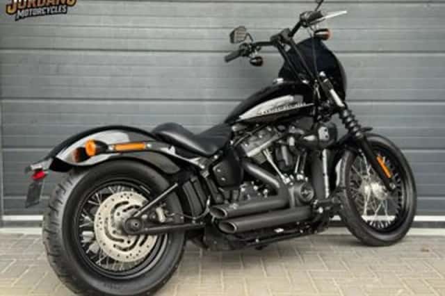 Harley-Davidson Street Bob (2018) thumbnail 6