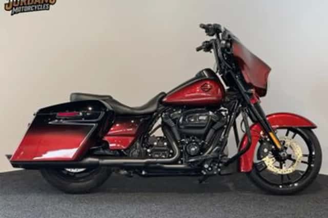 Harley-Davidson Street Glide Special (2018) thumbnail 1