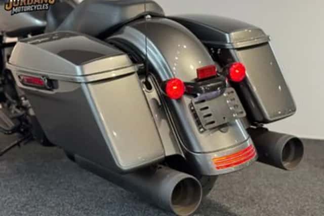 Harley-Davidson Street Glide Special (2021) thumbnail 3