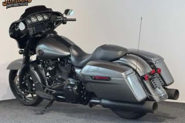 Harley-Davidson Street Glide Special (2021) thumbnail 6