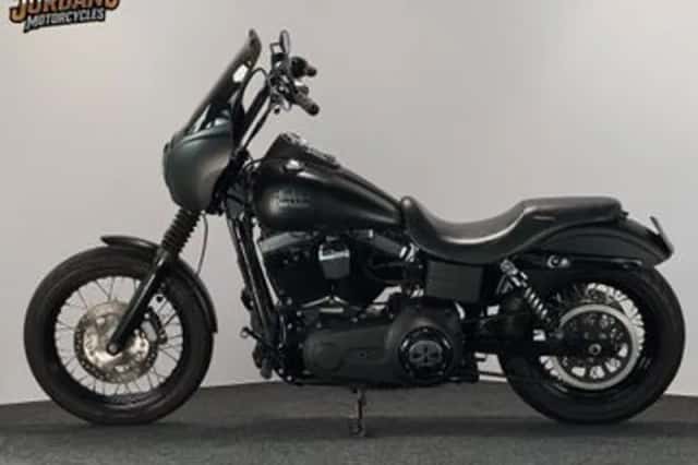Harley-Davidson Street Bob (2016) thumbnail 6