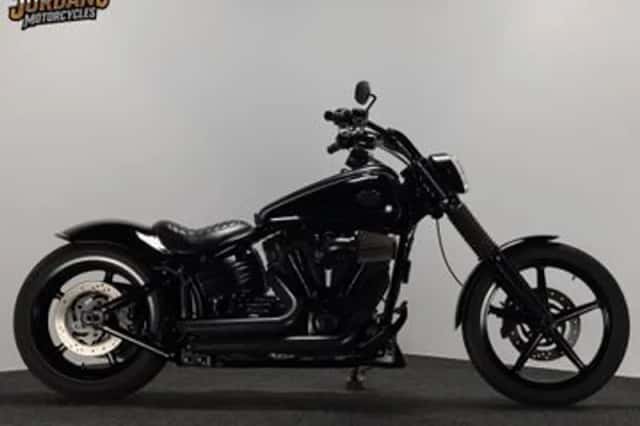 Harley-Davidson Rocker (2010) thumbnail 1