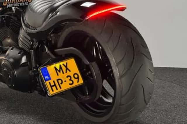 Harley-Davidson Rocker (2010) thumbnail 3