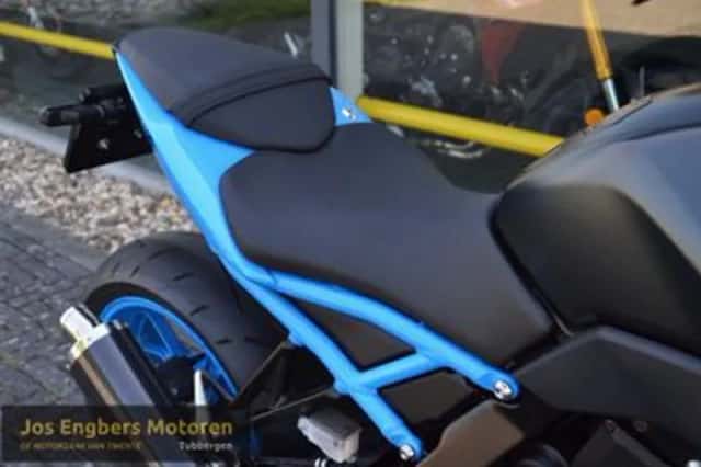 Suzuki GSX-8S (2023) thumbnail 5