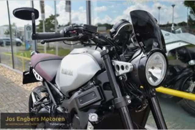 Yamaha XSR900 (2016) thumbnail 3