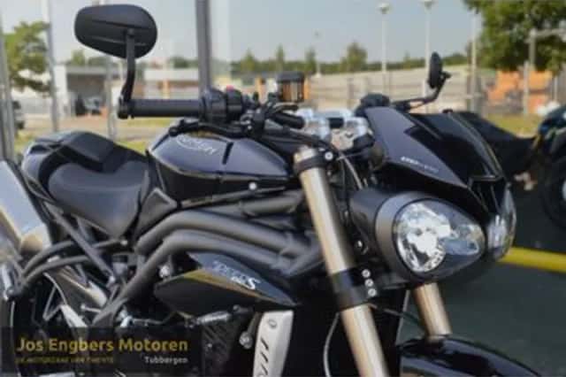 Triumph Speed TRIPLE S (2017) thumbnail 3