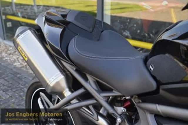 Triumph Speed TRIPLE S (2017) thumbnail 5