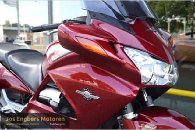 Honda ST 1300 PAN European (2005) thumbnail 3