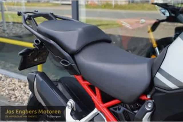 Ducati Multistrada V4S (2021) thumbnail 5