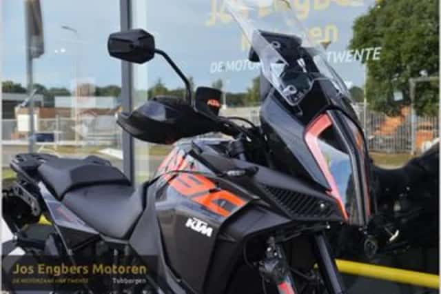 KTM 1290 Super Adventure S (2018) thumbnail 2
