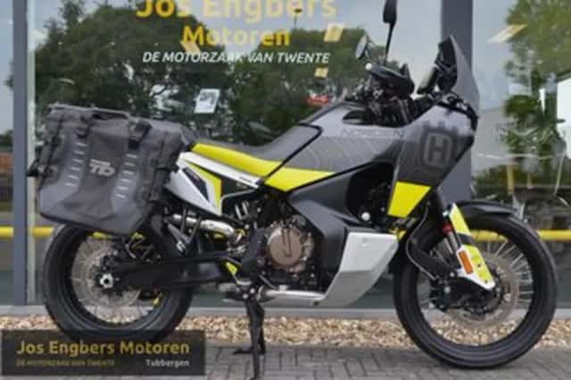 Husqvarna Norden 901 (2022) thumbnail 1