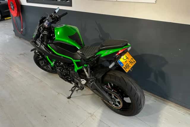 Kawasaki Z H2 (2022) thumbnail 5