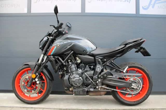 Yamaha MT-07 (2021) thumbnail 2