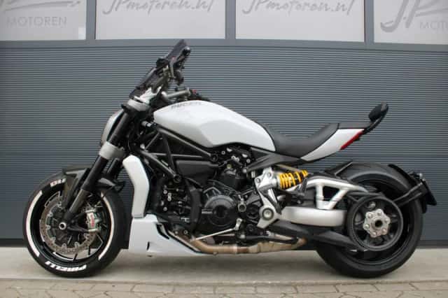 Ducati Xdiavel S (2017) thumbnail 3