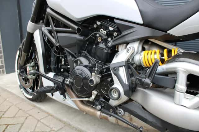 Ducati Xdiavel S (2017) thumbnail 4