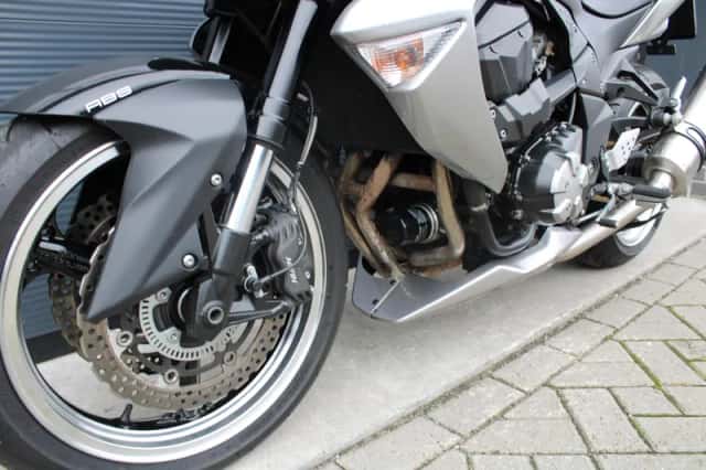 Kawasaki Z1000 (2009) thumbnail 2