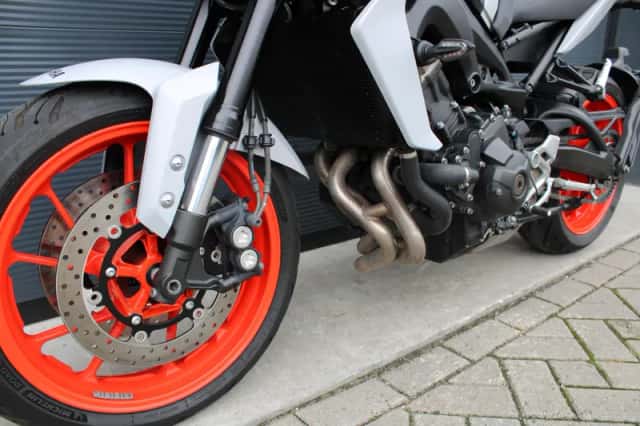 Yamaha MT-09 (2019) thumbnail 2