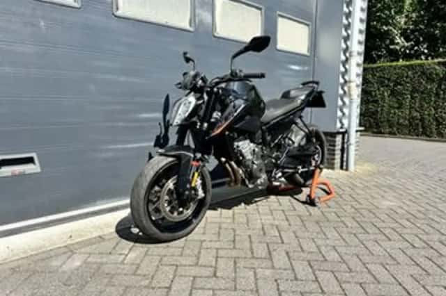 KTM 890 Duke (2022) thumbnail 5