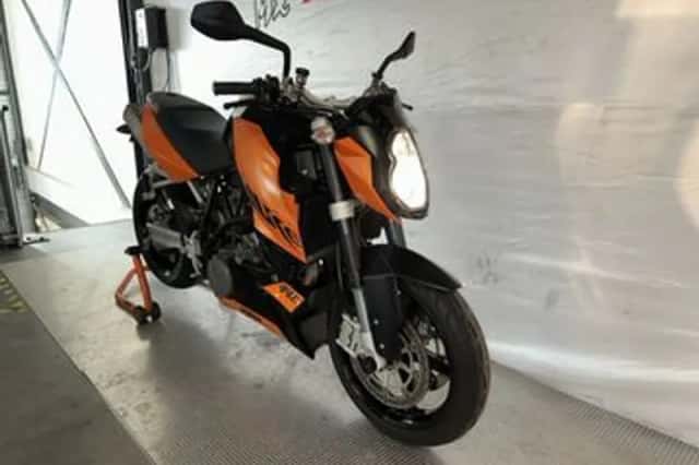 KTM 990 Super Duke (2007) thumbnail 2
