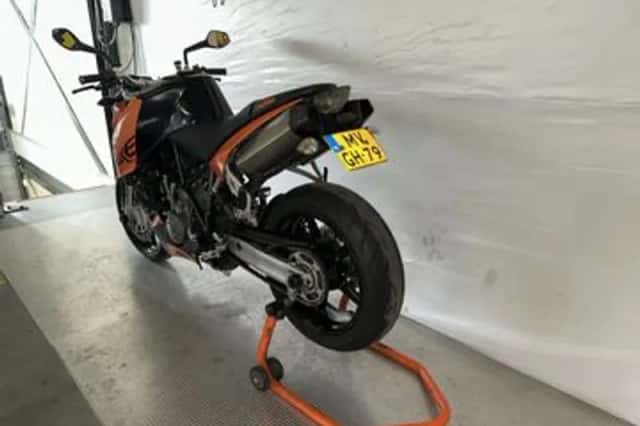 KTM 990 Super Duke (2007) thumbnail 6