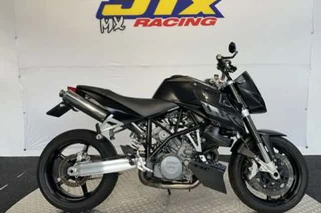 KTM 990 Super Duke (2005) thumbnail 1