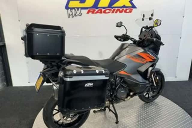 KTM 1290 Super Adventure S (2021) thumbnail 4