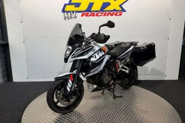 KTM 990 Supermoto T (2012) thumbnail 4