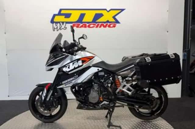 KTM 990 Supermoto T (2012) thumbnail 5