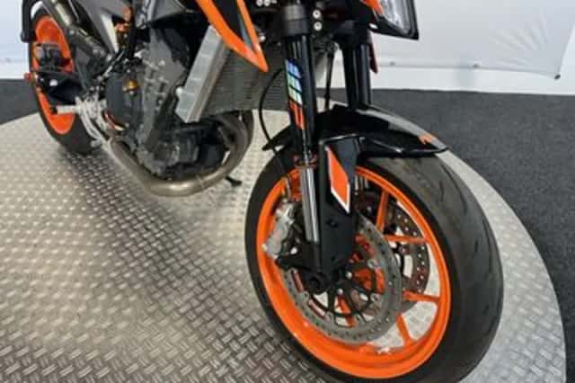 KTM 790 Duke L (2024) thumbnail 6