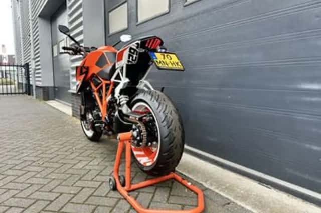KTM 1290 SuperDuke R (2014) thumbnail 5
