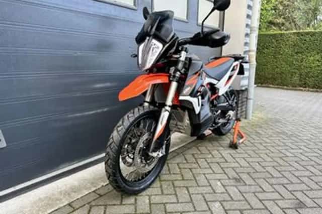KTM 890 Adventure (2021) thumbnail 5