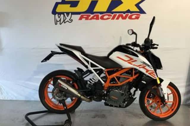 KTM 390 Duke (2017) thumbnail 1