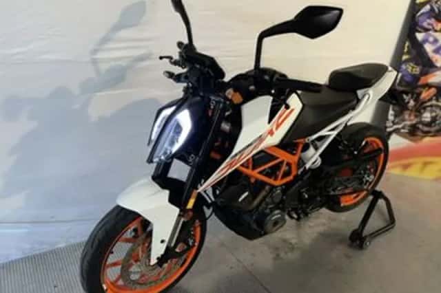 KTM 390 Duke (2017) thumbnail 5