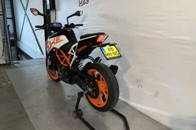 KTM 390 Duke (2017) thumbnail 6