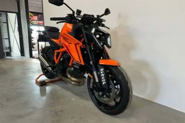 KTM 1390 Super Duke R EVO (2025) thumbnail 3