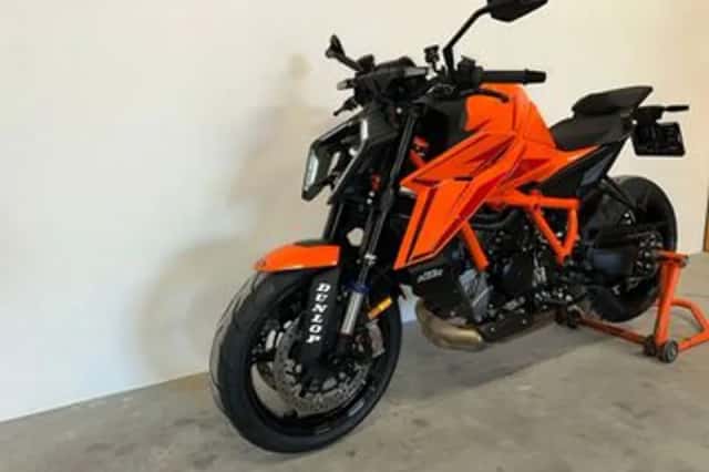 KTM 1390 Super Duke R EVO (2025) thumbnail 5