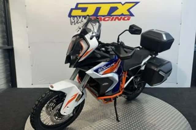 KTM 1290 Super Adventure (2022) thumbnail 3