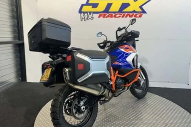 KTM 1290 Super Adventure (2022) thumbnail 4