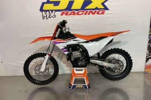 KTM 450 SX-F (2024) thumbnail 4