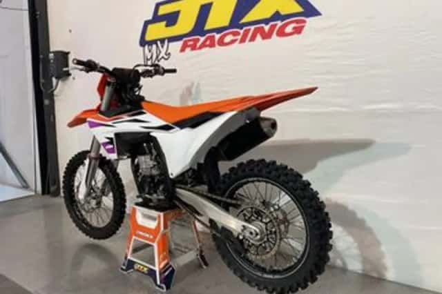 KTM 450 SX-F (2024) thumbnail 6