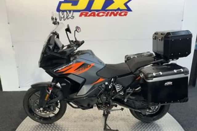 KTM 1290 Super Adventure (2021) thumbnail 6