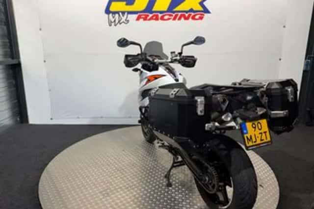 KTM 990 Supermoto T (2012) thumbnail 6