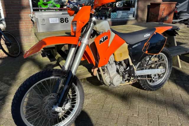 KTM 450 EXC (2003) thumbnail 3