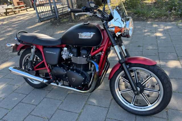 Triumph Bonneville (2014) thumbnail 1