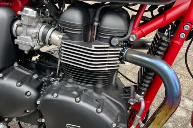 Triumph Bonneville (2014) thumbnail 4
