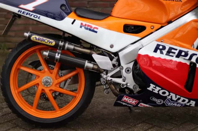Honda VFR400RR (1991) thumbnail 6